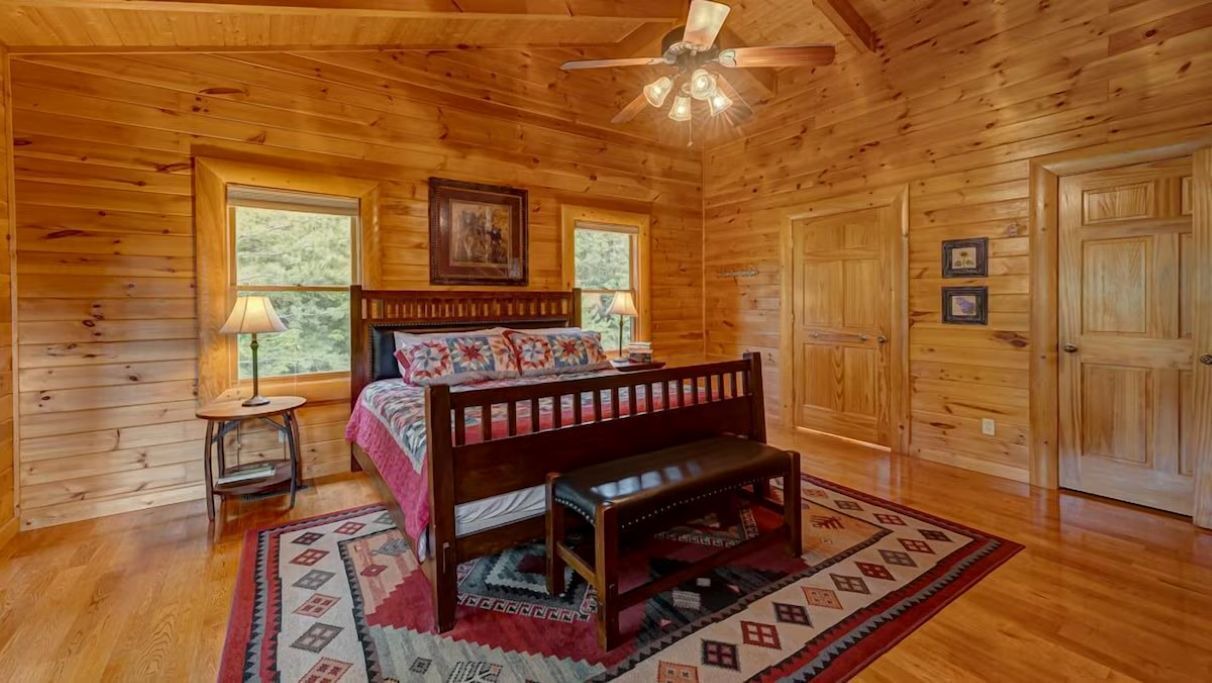 Photo of Bedroom in Necowa Cove