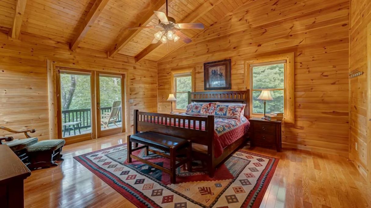 Photo of Bedroom in Necowa Cove
