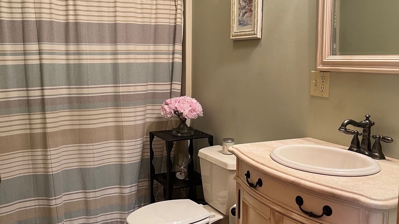 Photo of Bathroom in East Wakefield