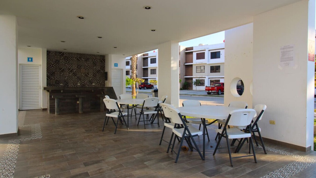 Photo of Outdoor in Cerritos