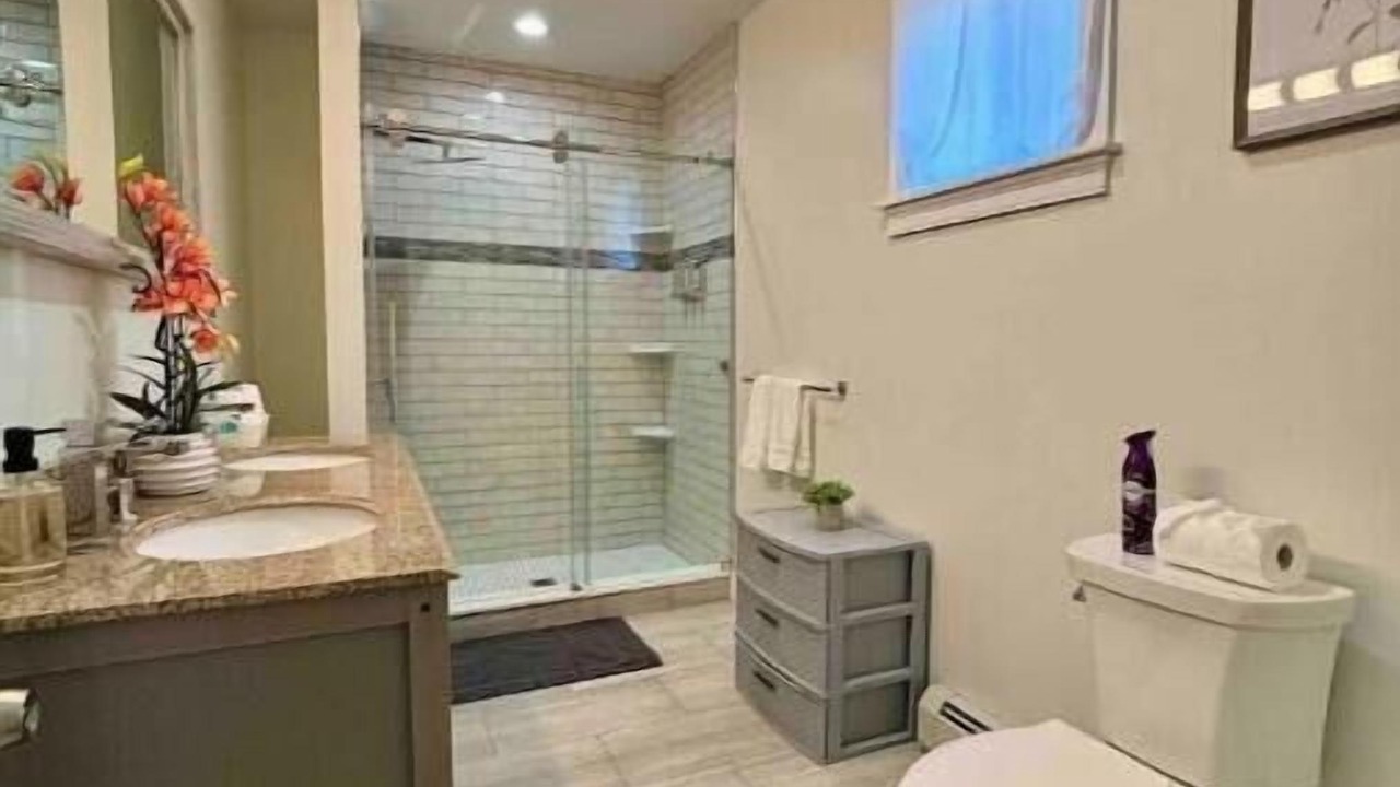 Photo of Bathroom in Lynn