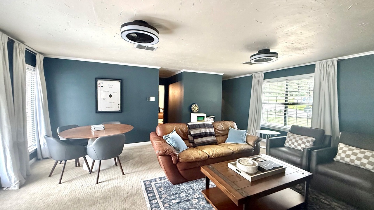 Photo of Livingroom in Roanoke