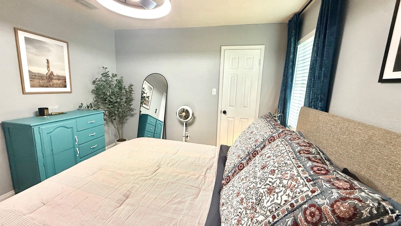 Photo of Bedroom in Roanoke