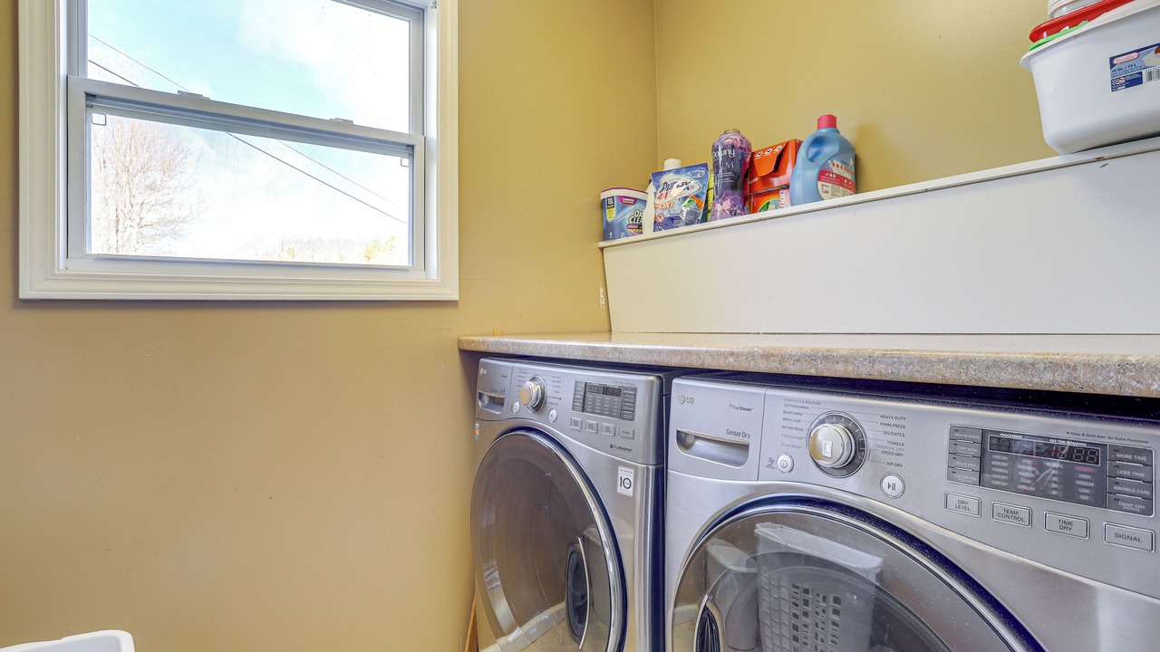 Photo of Bedroom in Dahlonega