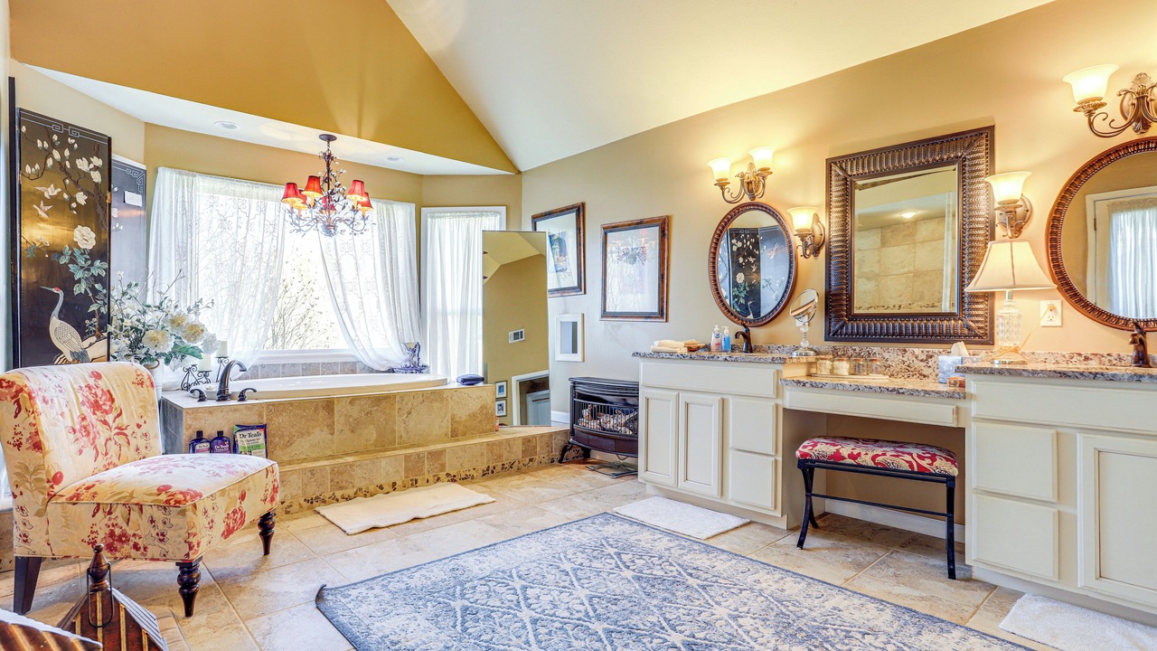 Photo of Bathroom in Dahlonega