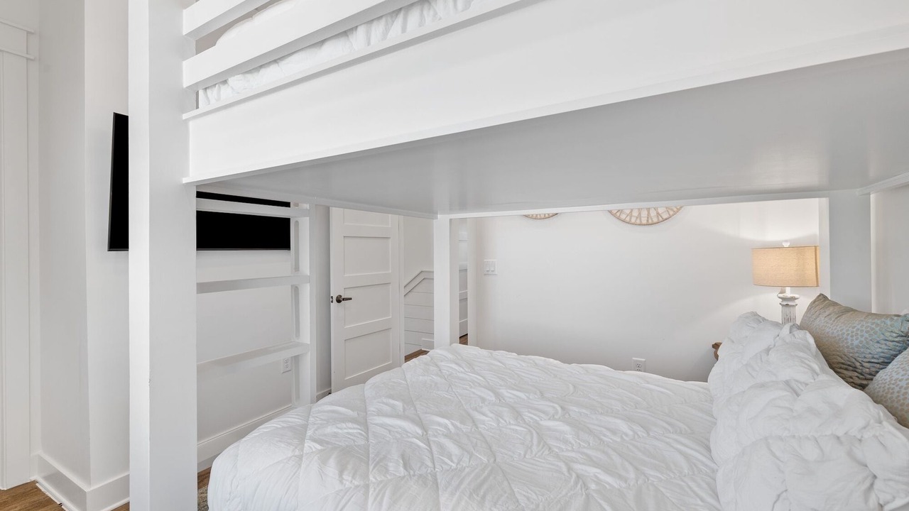 Photo of Bedroom in Laguna Beach