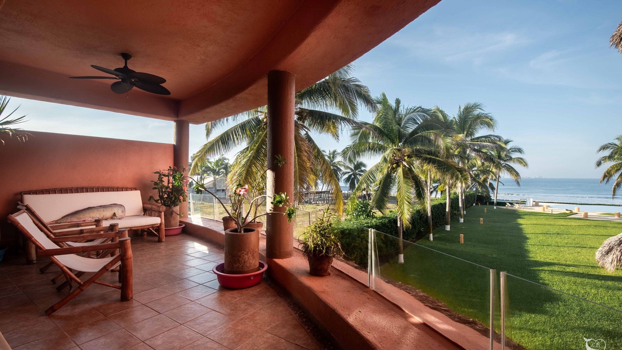 Photo of Patio Balcony in Barra de Potosi