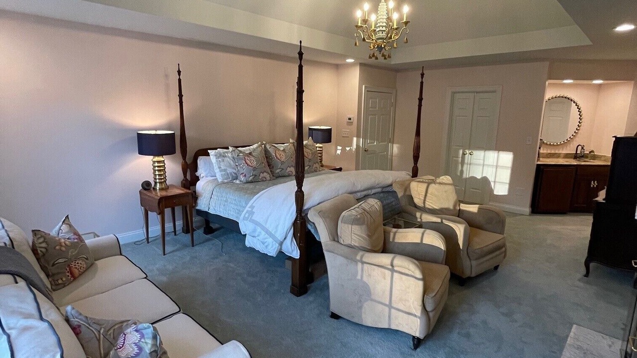 Photo of Livingroom in Louisville