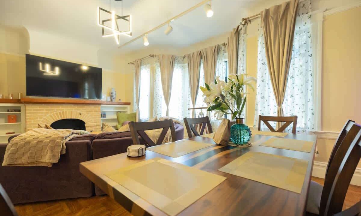 Photo of Bedroom in Nob Hill