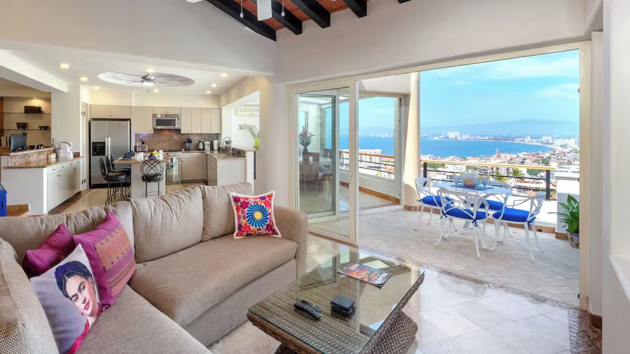 Photo of Livingroom in Romantic Zone