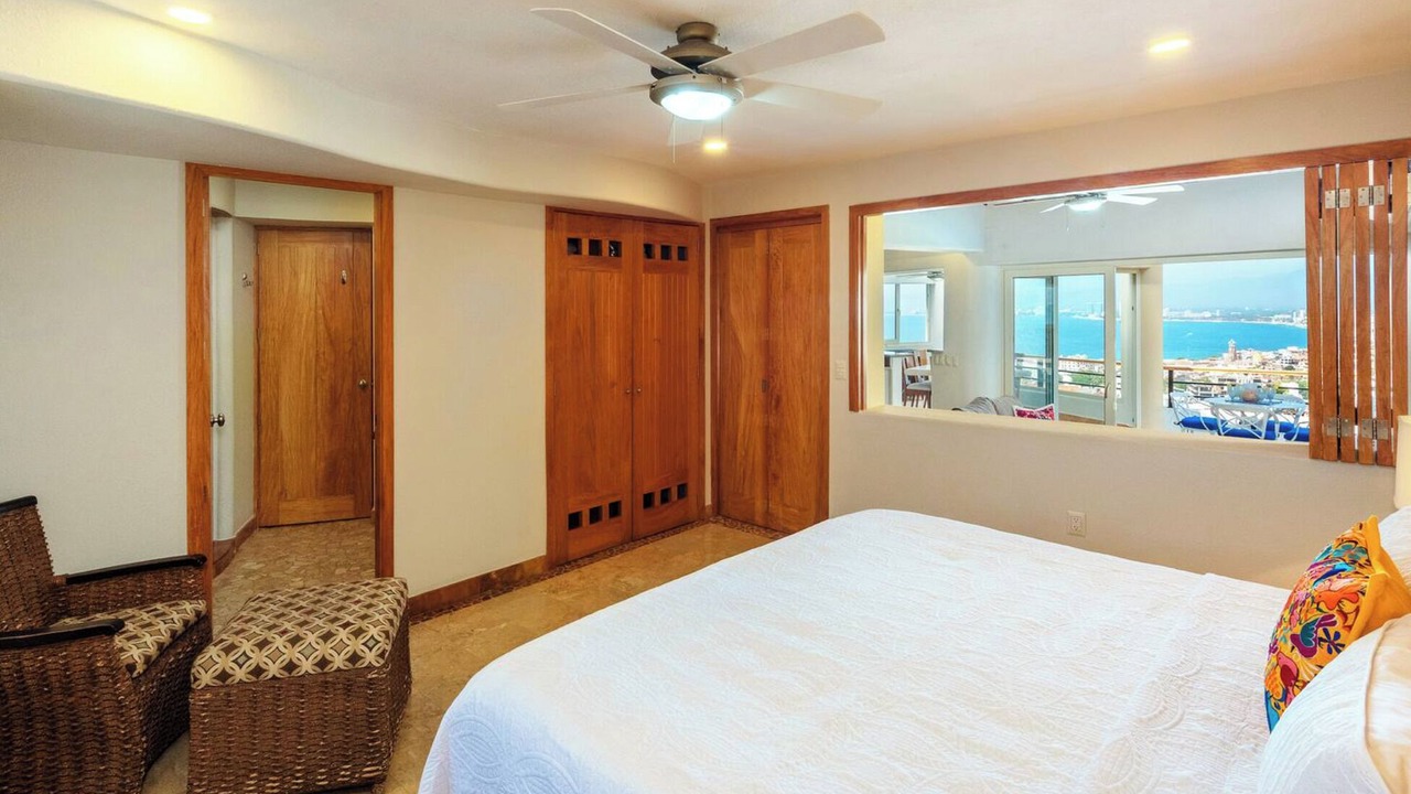 Photo of Bedroom in Romantic Zone