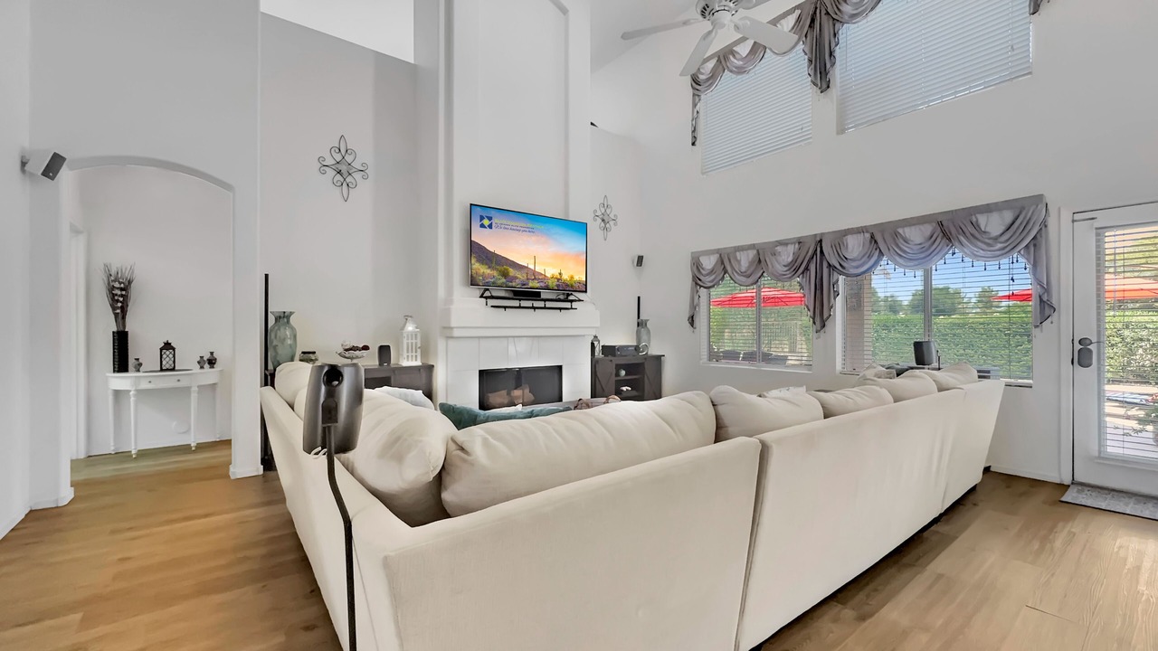 Photo of Livingroom in Superstition Springs