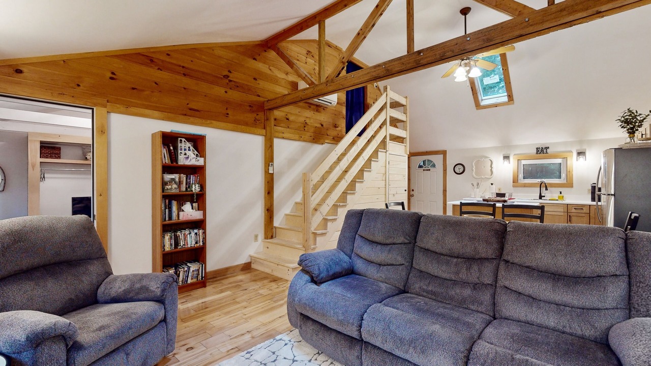 Photo of Livingroom in Monmouth