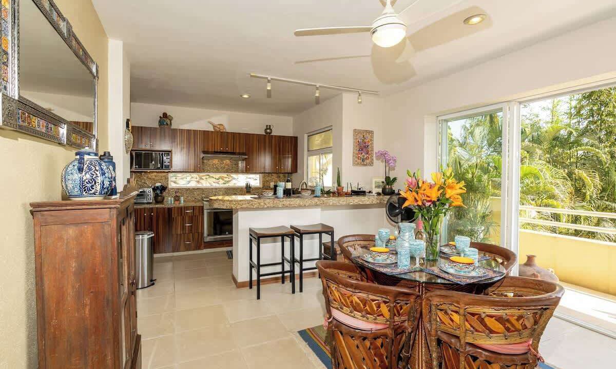 Photo of Kitchen in Flamingos