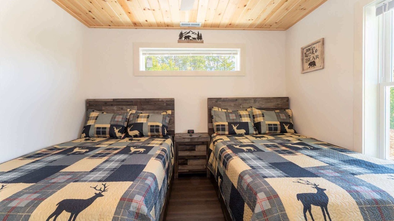 Photo of Bedroom in Sullivan