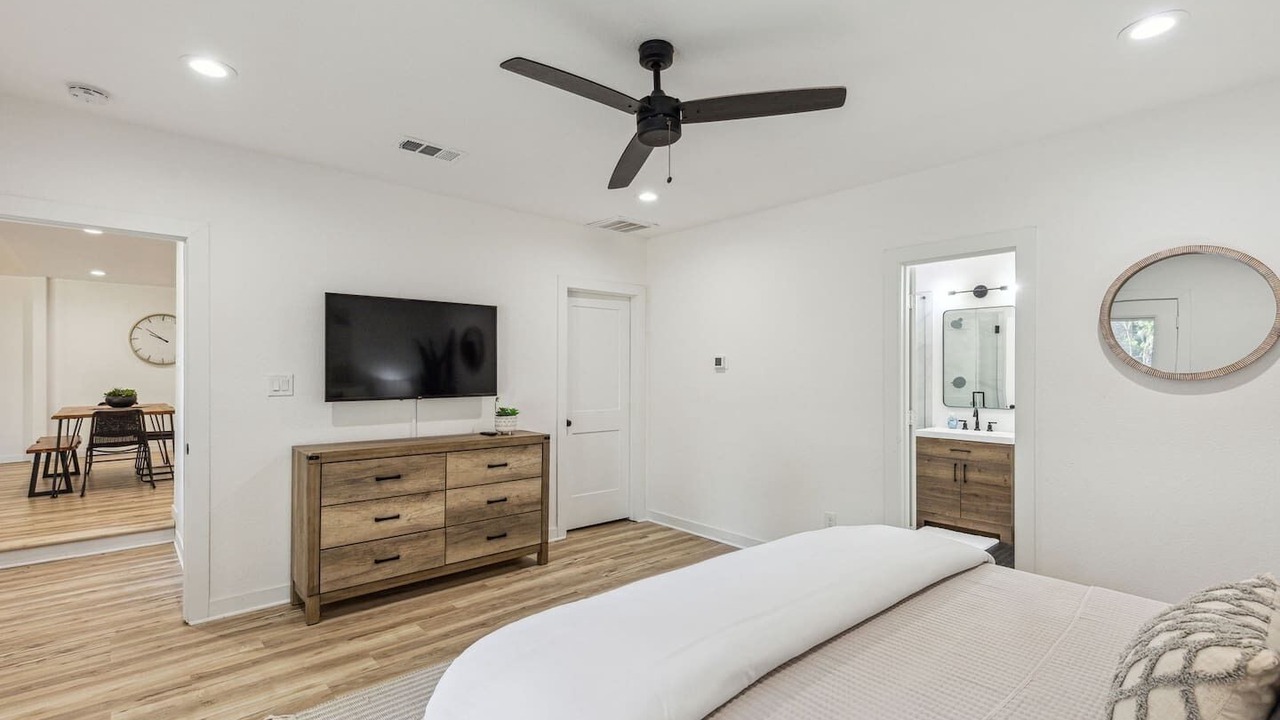 Photo of Bedroom in Grapevine