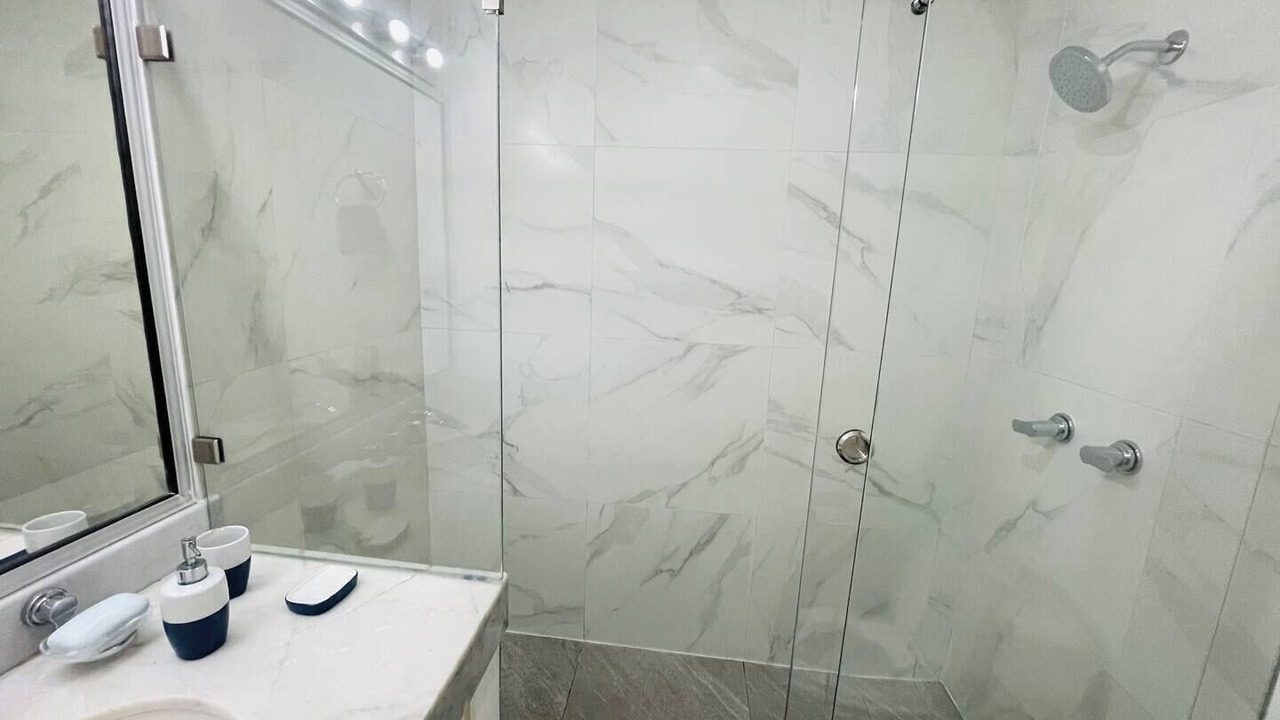 Photo of Bathroom in Isla Iguana