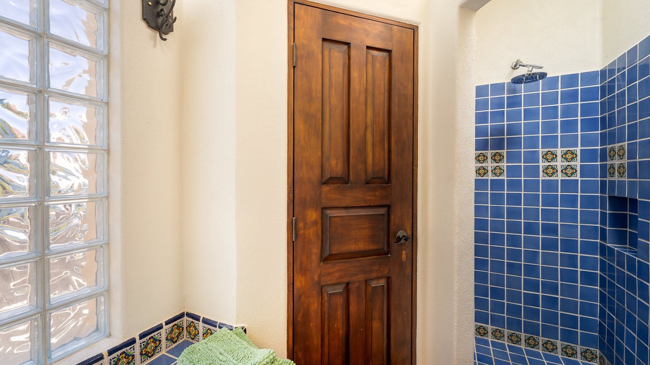 Photo of Bathroom in Nopolo