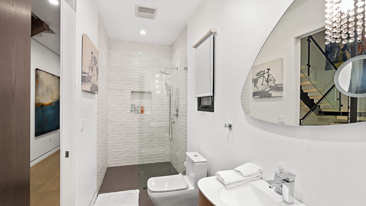 Photo of Bathroom in Melrose