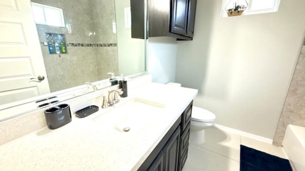 Photo of Bathroom in Donna