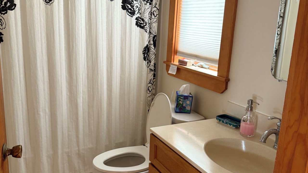 Photo of Bathroom in Round Pond