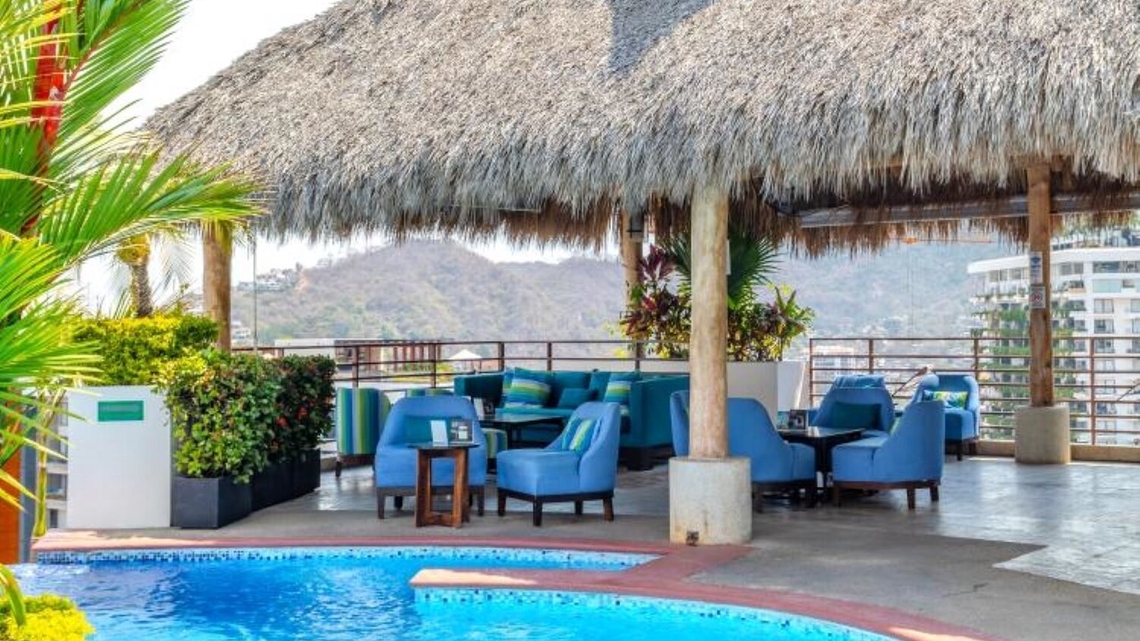 Photo of Outdoor in Romantic Zone