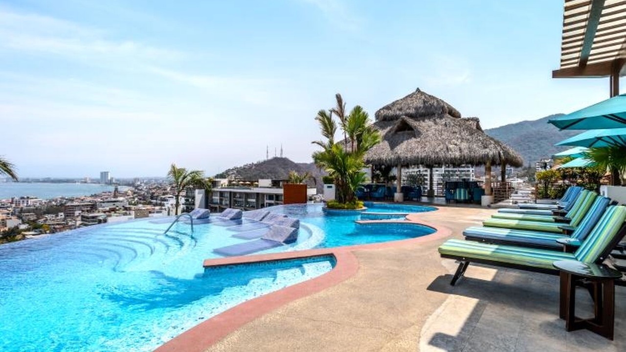 Photo of Outdoor in Romantic Zone