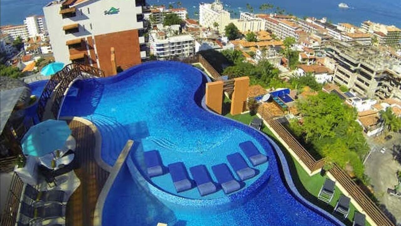 Photo of Outdoor in Romantic Zone
