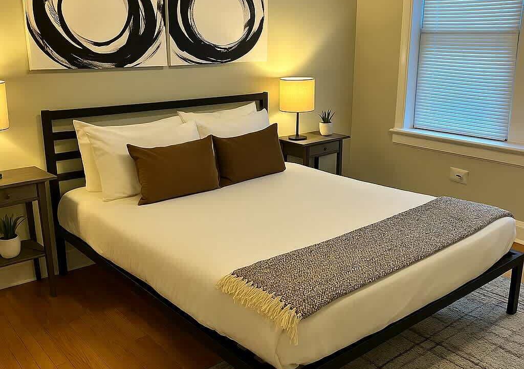 Photo of Bedroom in South Evanston