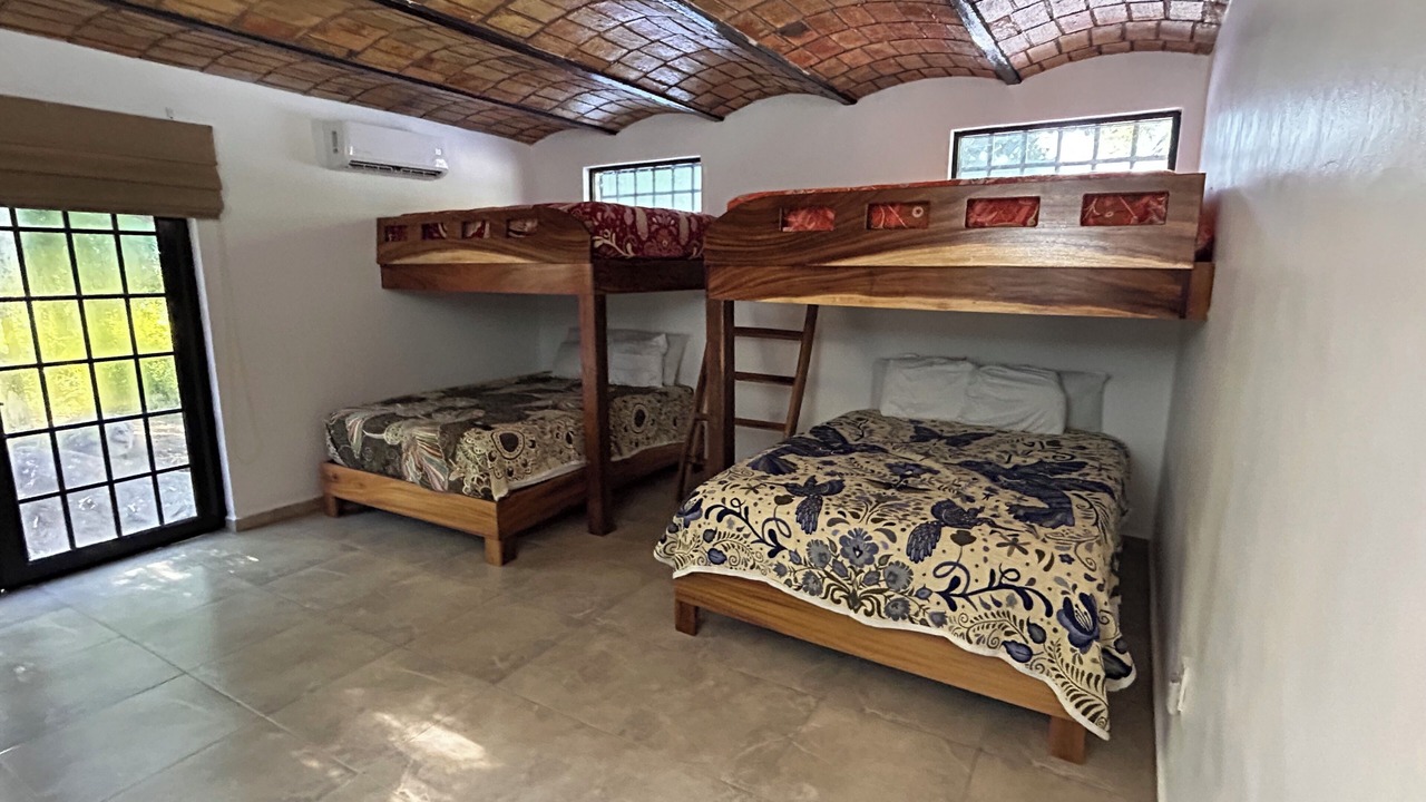 Photo of Bedroom in Platanitos