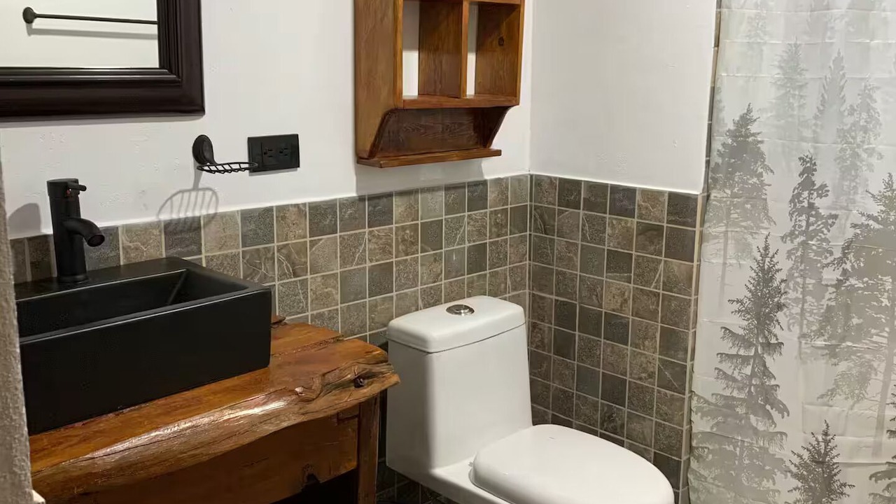 Photo of Bathroom in Creel