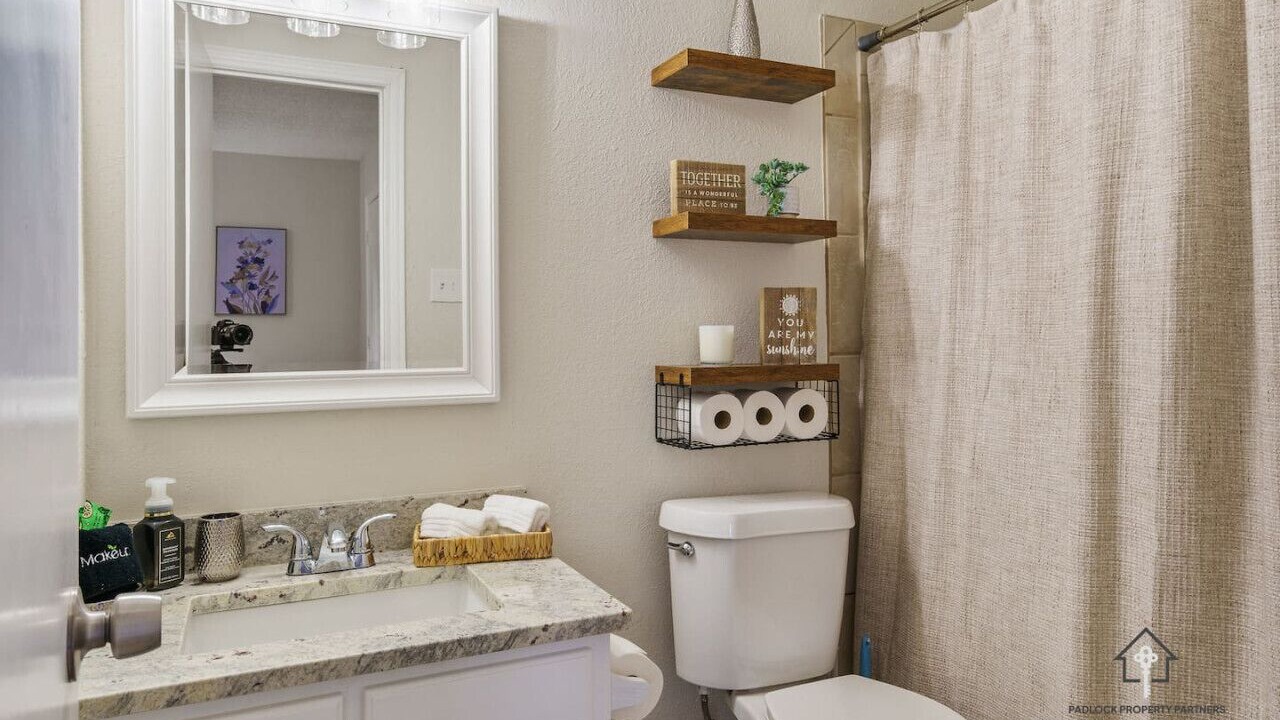 Photo of Bathroom in Grand Prairie