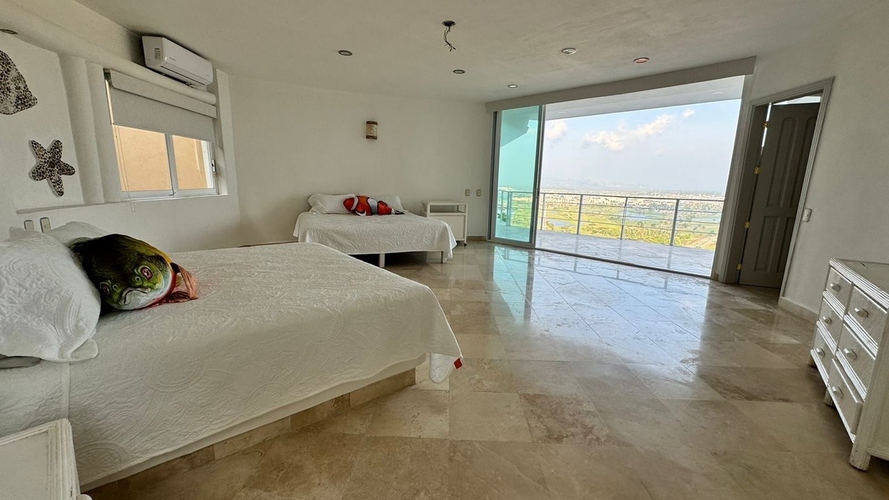 Photo of Bedroom in Puerto Marques