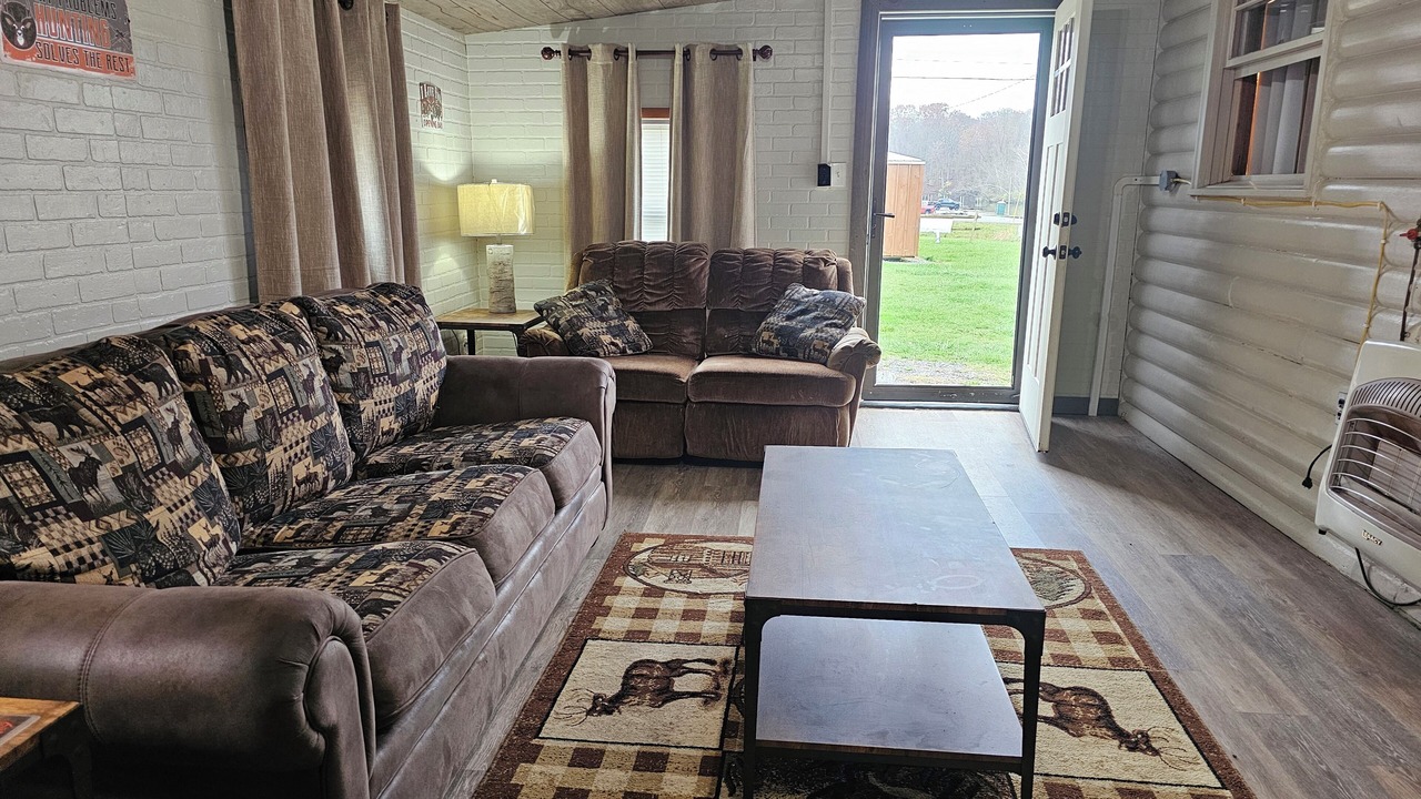 Photo of Livingroom in Hillsboro