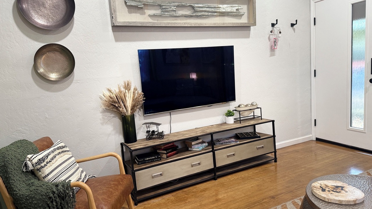 Photo of Livingroom in Central Sacramento