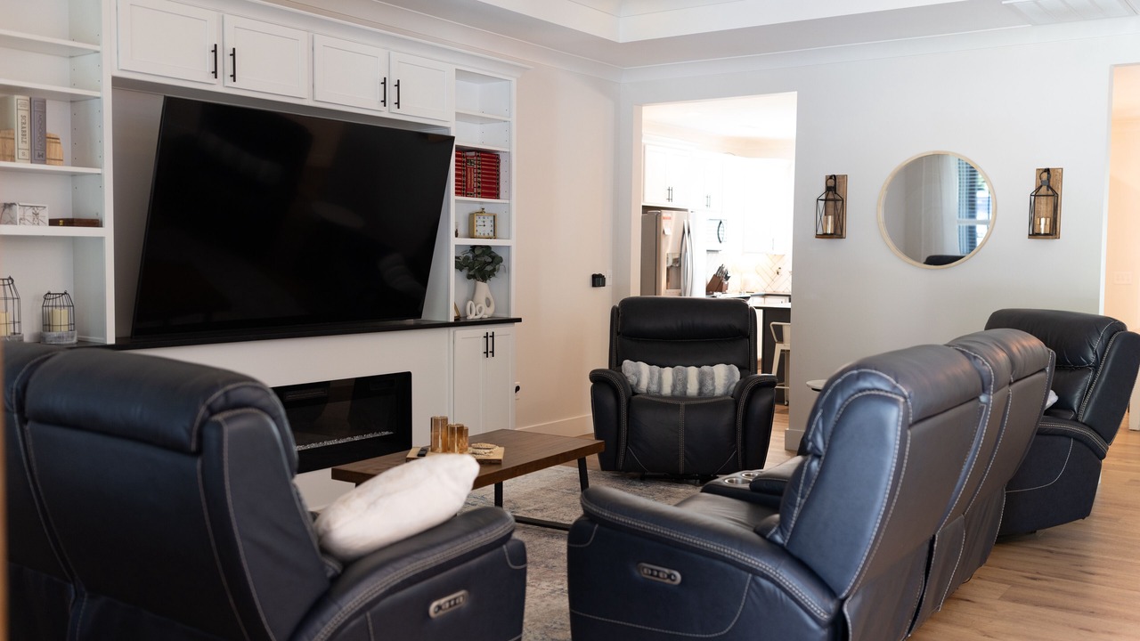 Photo of Livingroom in Landrum