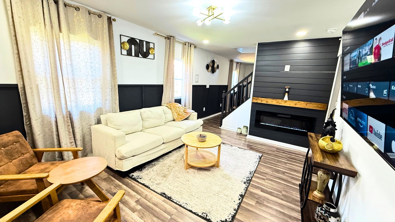 Photo of Livingroom in Coral Hills