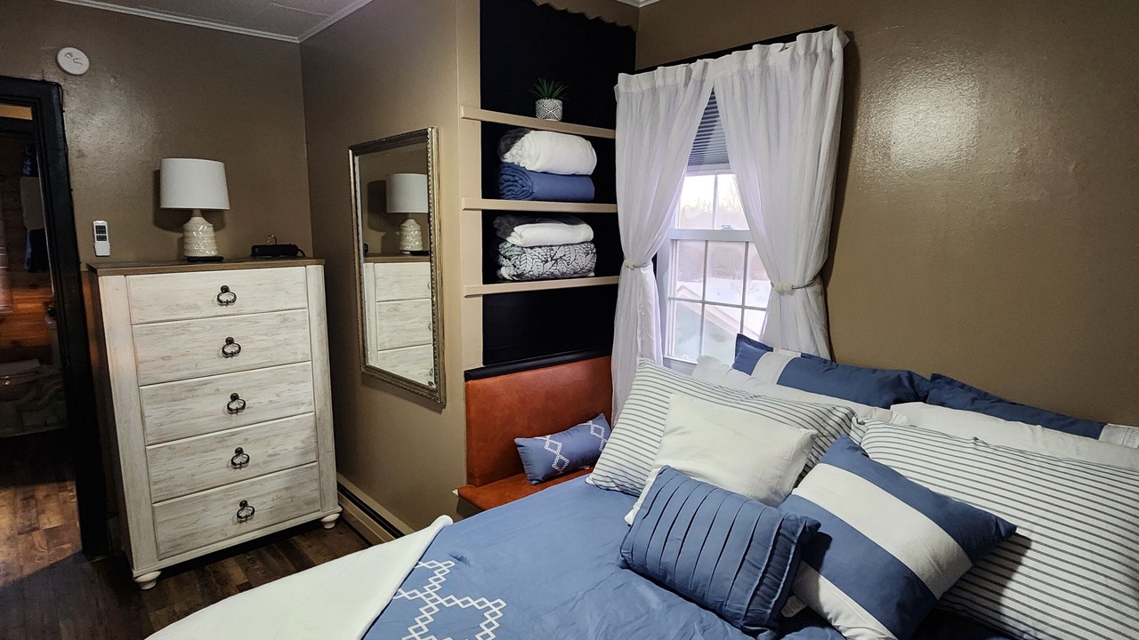 Photo of Bedroom in Van Buren