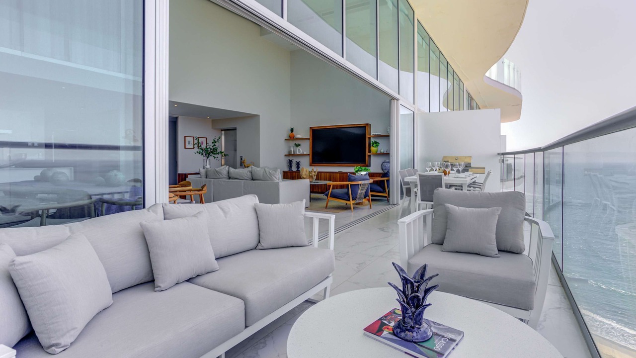 Photo of Patio Balcony in Flamingos