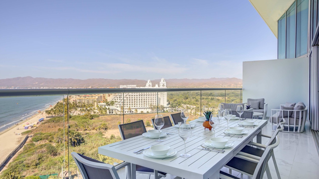 Photo of Patio Balcony in Flamingos