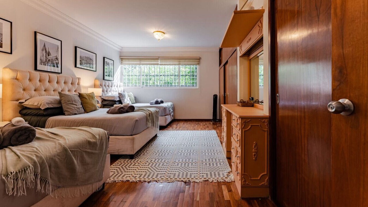 Photo of Bedroom in Anahuac