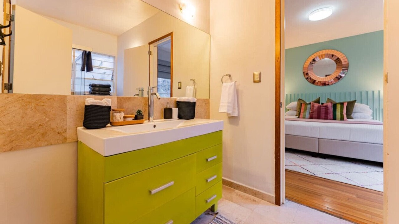 Photo of Bathroom in Anahuac