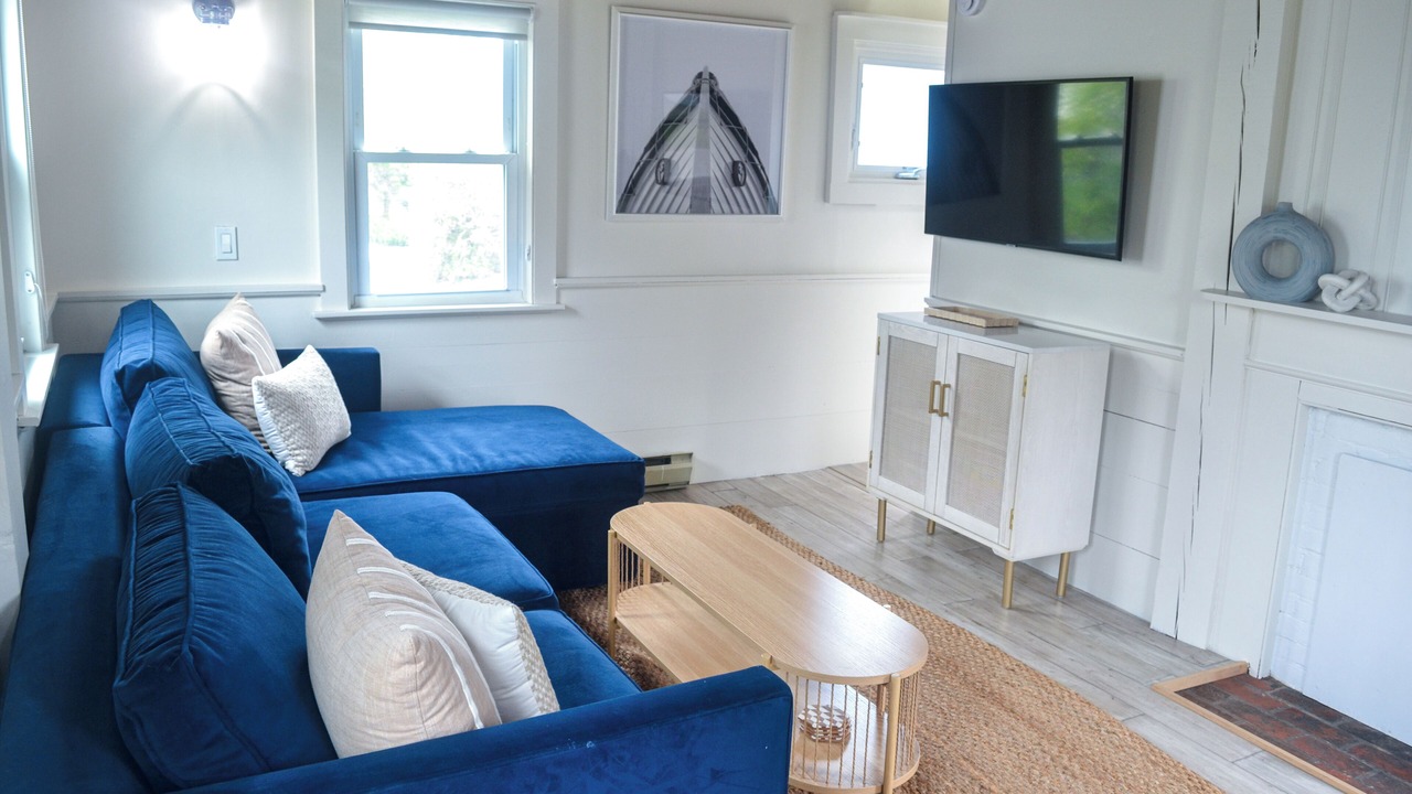 Photo of Livingroom in Pine Point