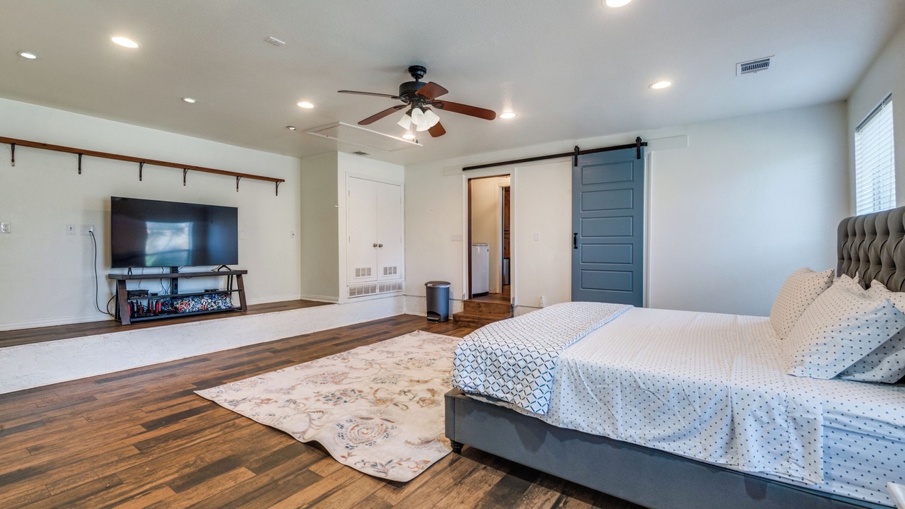Photo of Bedroom in Southlake