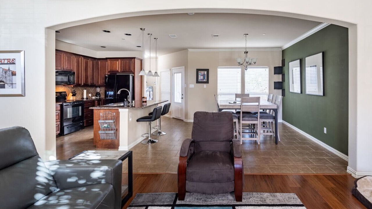 Photo of Livingroom in Irving