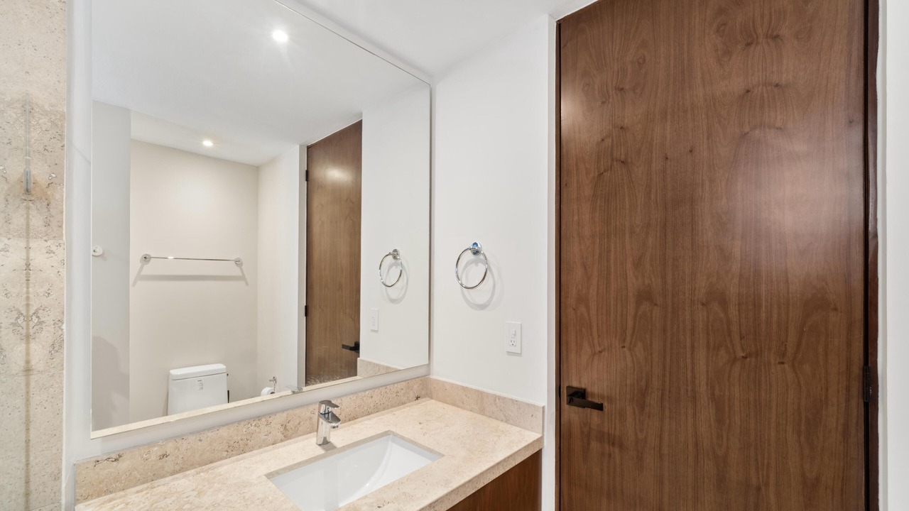 Photo of Bathroom in Miramar