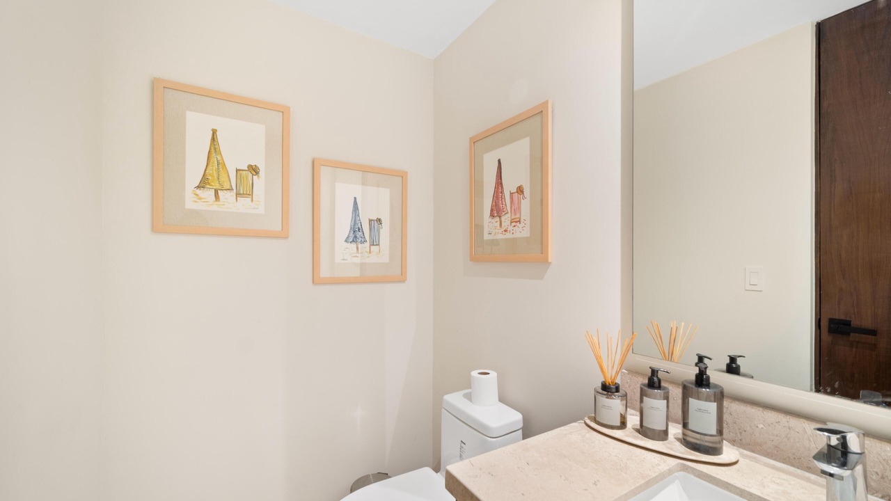 Photo of Bathroom in Miramar