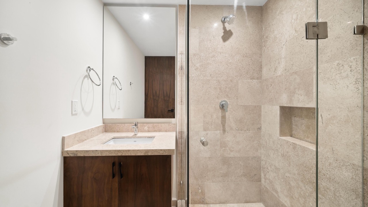 Photo of Bathroom in Miramar