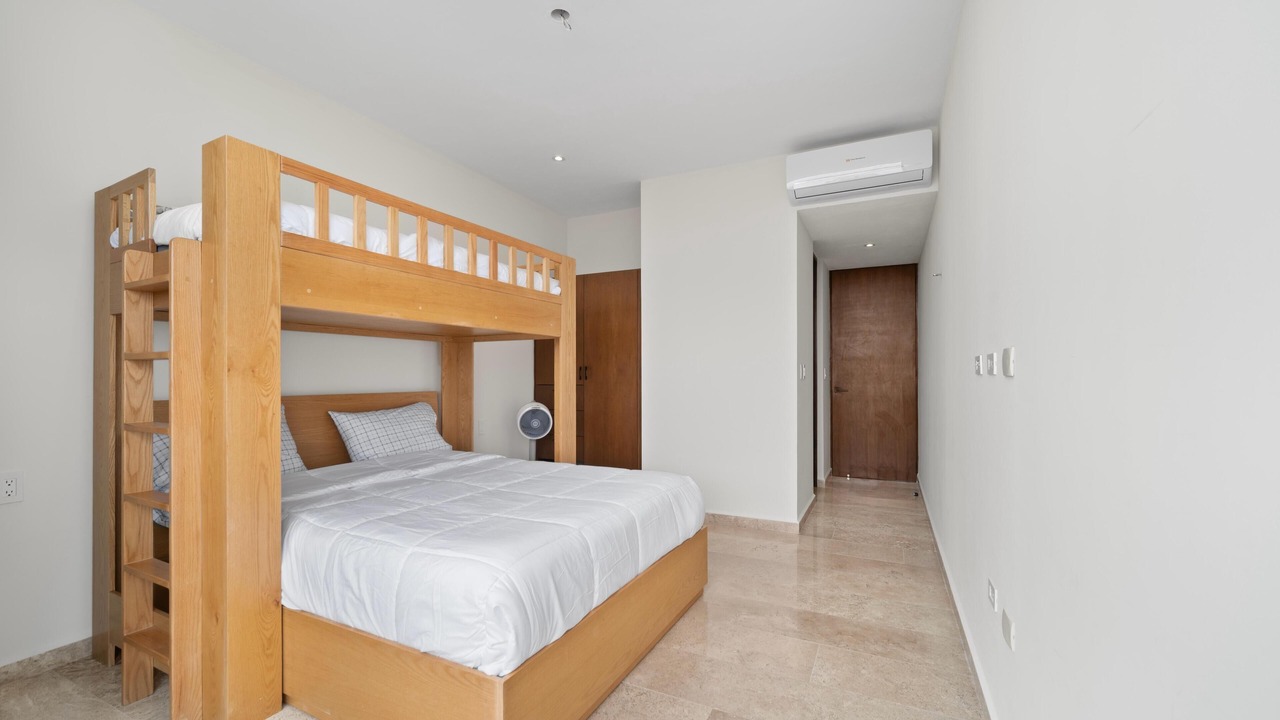 Photo of Bedroom in Miramar