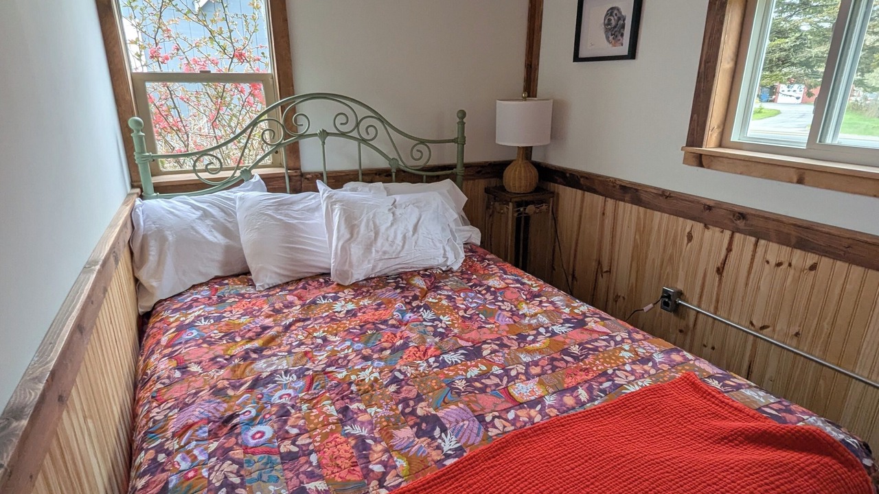 Photo of Bedroom in Jonesport
